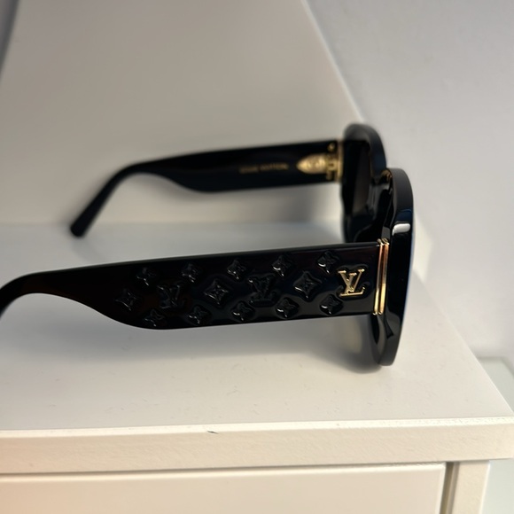 😎Louis Vuitton LV Empreinte Square Sunglasses😎 - Picture 2 of 16